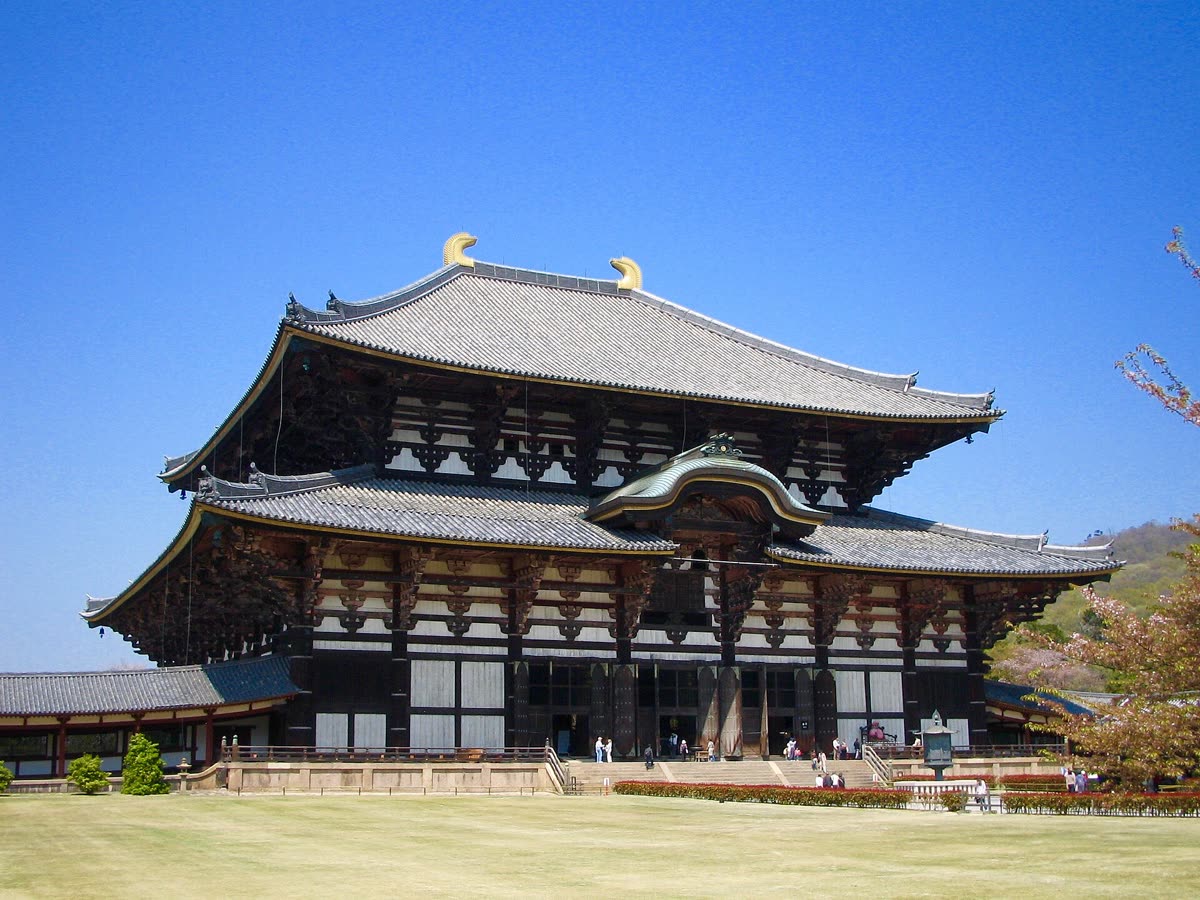 Todai-ji Daibutsu-den, the world's largest wooden building